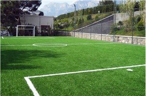 Ochiq yopiq futbol o'ti